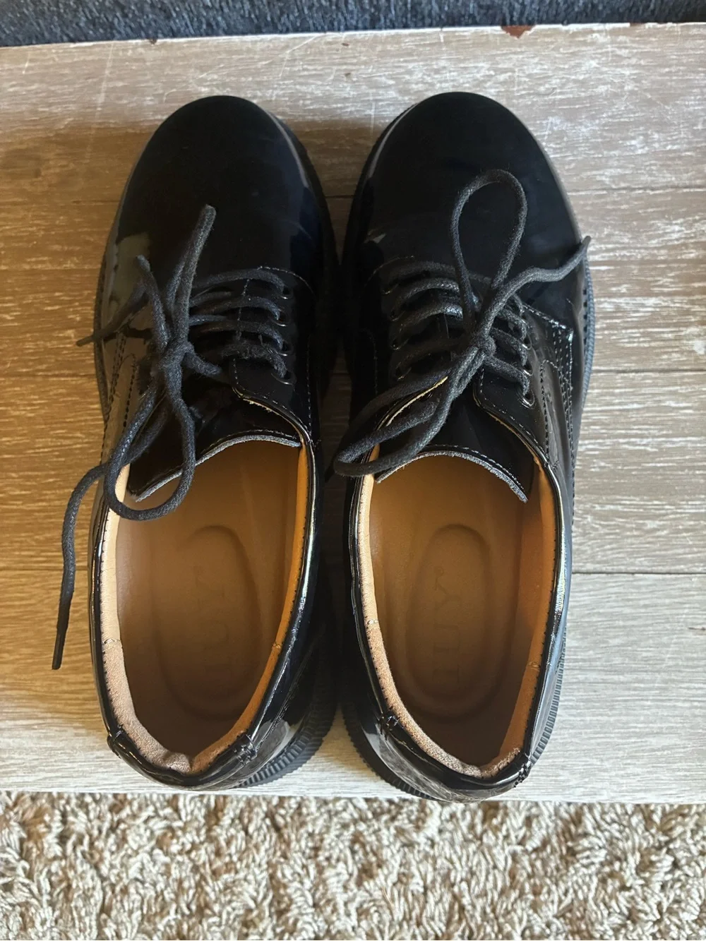 Women’s Black Patent Lace-Up Platform Oxfords With Lug Soles